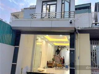 Cho thuê nhà nguyên căn cự khối  long biên 57m x 3 tầng 3pn  10tr/thg ngõ ô tô