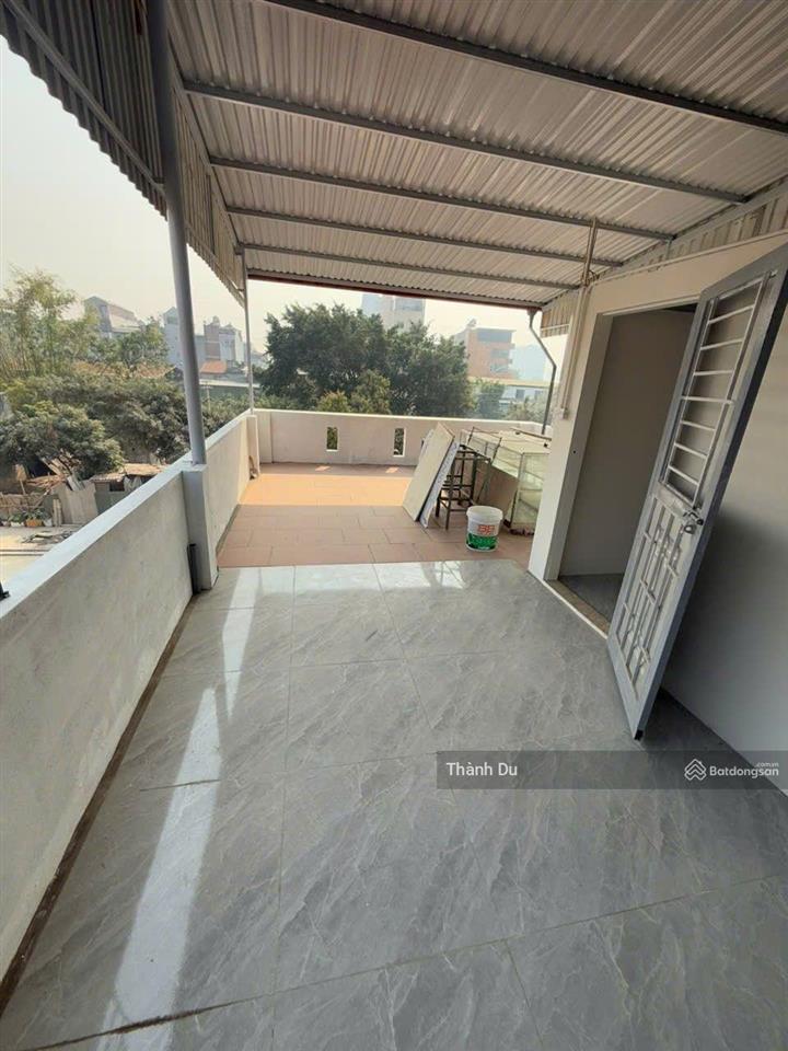 Cho thuê nguyên căn phố đặng vũ hỷ  vị trí đẹp, vỉa hè mênh mông, vừa ở vừa kinh doanh 15tr/th