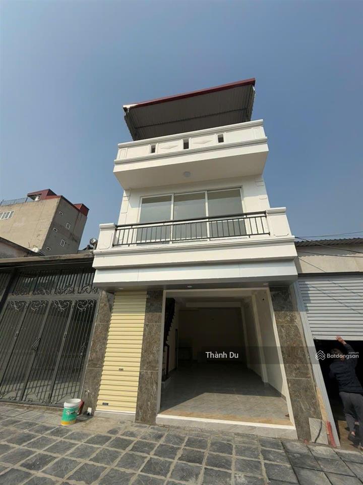 Cho thuê nguyên căn phố đặng vũ hỷ  vị trí đẹp, vỉa hè mênh mông, vừa ở vừa kinh doanh 15tr/th