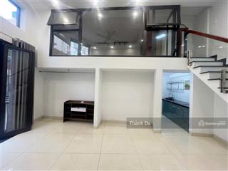 Cho thuê ccmn ngọc thuỵ, long biên, có gác xép, 1 khách, 1 ngủ , nhà đẹp mới tinh giá 6tr/thg