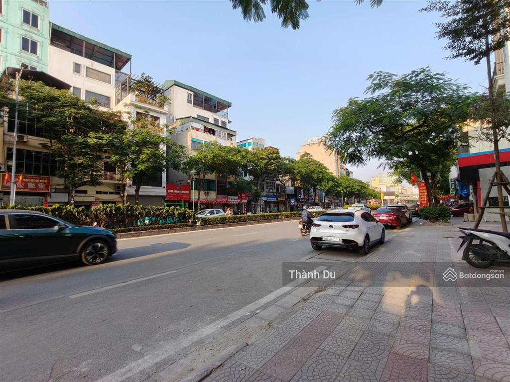 Cho thuê nhà mặt phố nguyễn văn cừ 56m2 4t của hàng điện thoại , máy tính văn phòng công ty