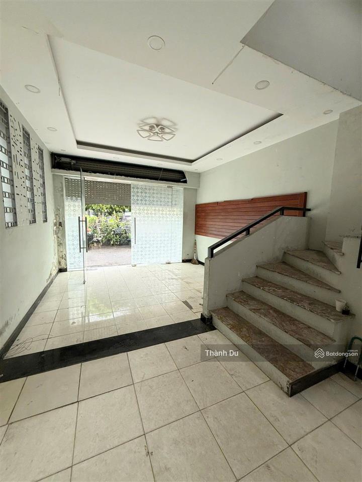 Cho thuê nhà nguyên cănhồng tiến 50m2 x5t giá 30 tr/ tháng