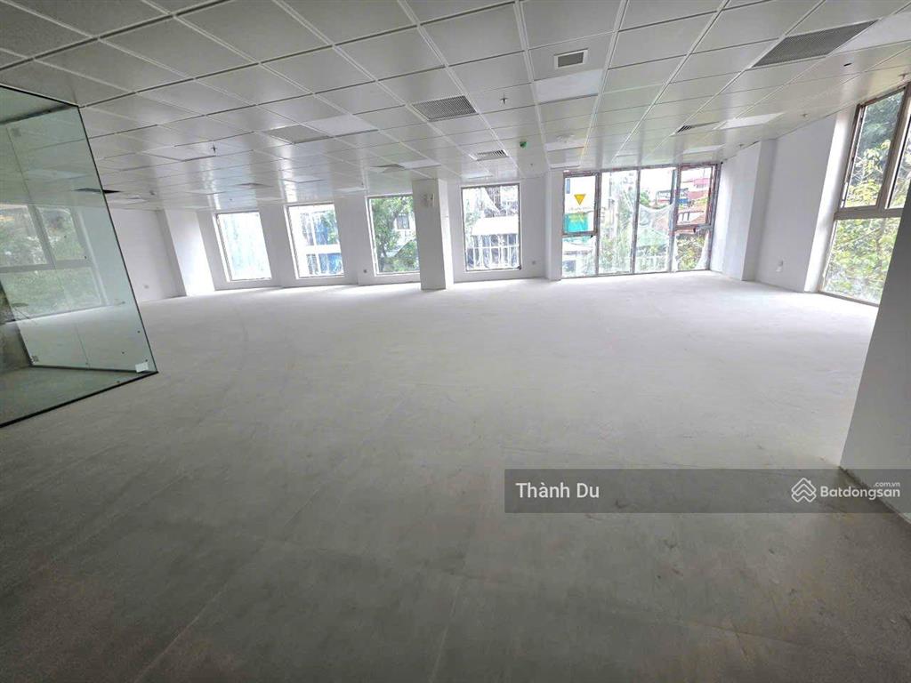 Cho thuê mặt bằng kinh doanh cafe  văn phòng  mặt phố nguyễn biểu 250m2 giá 135 tr