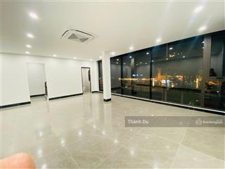 Cho thuê nhà mặt phố đường 40m hồng tiến ngọc thụy mới tinh full điều hòa 4 tầng 1 tum,ban công