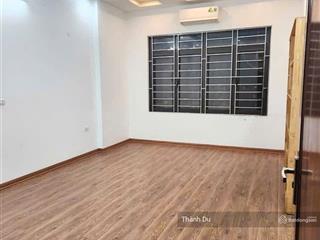 Cho thuê nhà nguyên căn khu 918 phúc đồng, gần sân golf , aeon mall 60m2 3pn đủ đồ 11 triệu/th