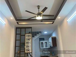 Cho thuê nhà nguyên căn 5 tầng 318 ngọc trì gần chợ đồng dinh, trường tiều học thạch bàn giá 8 tr