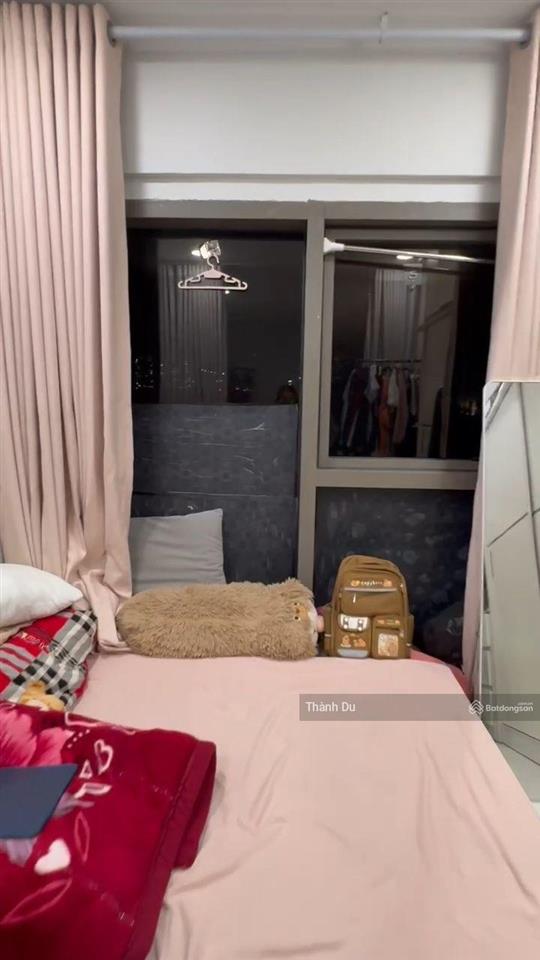 Cho thuê chung cư khai sơn 35m2, 1 phòng ngủ, 1 phòng khách 5tr/tháng
nhà trang bị đầy đủ tiện nghi