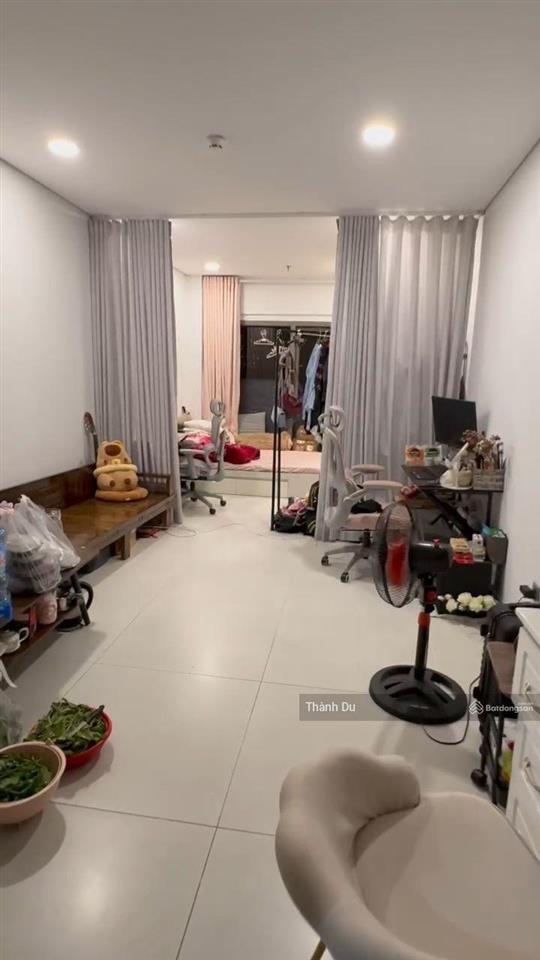 Cho thuê chung cư khai sơn 35m2, 1 phòng ngủ, 1 phòng khách 5tr/tháng
nhà trang bị đầy đủ tiện nghi