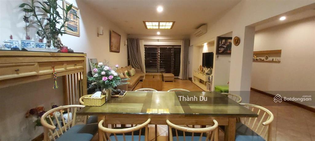 Cho thuê biệt thự thạch bàn long biên, ô tô sân rộng văn phòng, ở gia đình, chuyên gia giá 26 tr