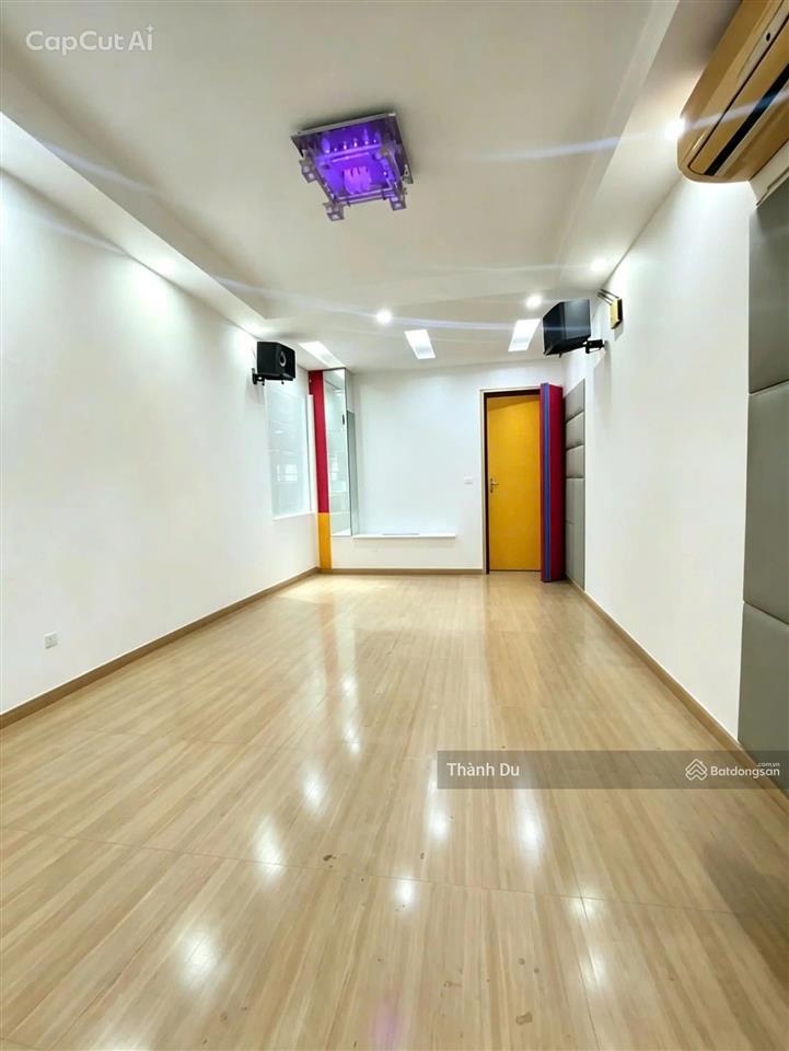 Cho thuê mặt bằng kinh doanh cafe văn phòng, shop kết hợp ở  90 m2 mặt hồ bồ đề giá 10 tr