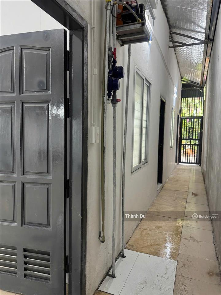 Cho thuê nhà nguyên căn có gác xép tại phố vũ đình tụng  thạch bàn 82m2 giá 13,5 triệu