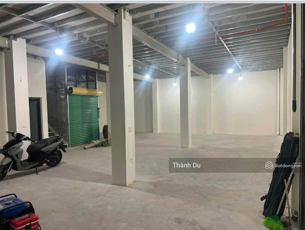 Cho thuê kho, nhà xưởng gần cầu thanh trì, đông dư bát tràng 350m2 giá 70 nghìn/m2/th