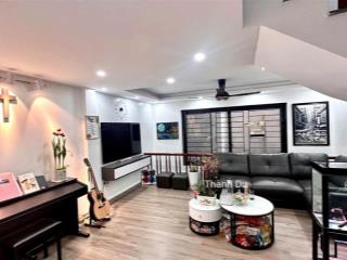 Cho thuê nhà nguyên căn 32m2 x6t full nội thất mới, ngọc lâm, bồ đề giá 13,5 tr