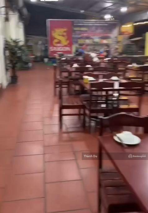 Cần cho thuê sang nhượng lại 500m2 nhà hàng tại nguyễn sơn giá thuê 70tr