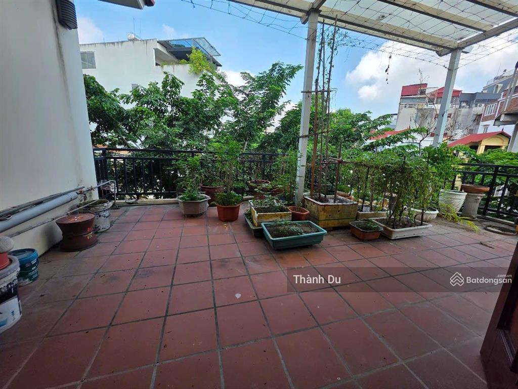 Cho thuê nhà nguyên căn lâm hạ gara ô tô , xe tải đỗ cửa 95m2 4t ở kết hợp kd vp công ty giá 30 tr