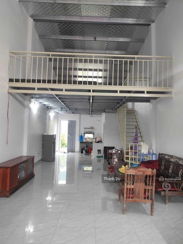 Cho thuê nhà cấp 4 hoặc kho xưởng thượng thanh  long biên 60m2 + 30m2 gác xép giá 7 tr