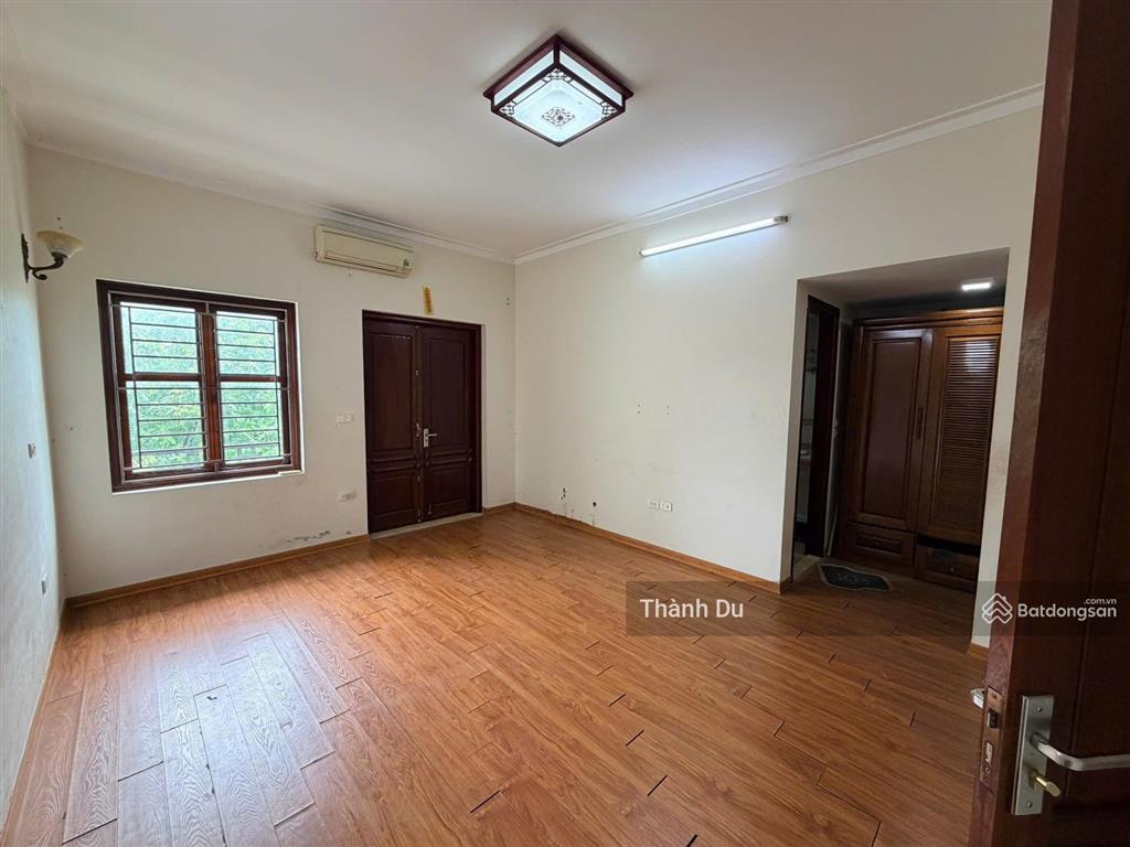 Cho thuê nhà nguyên căn vũ đức thận  việt hưng gần big c 96m2 x5t ô tô tải đỗ cửa giá 22 tr