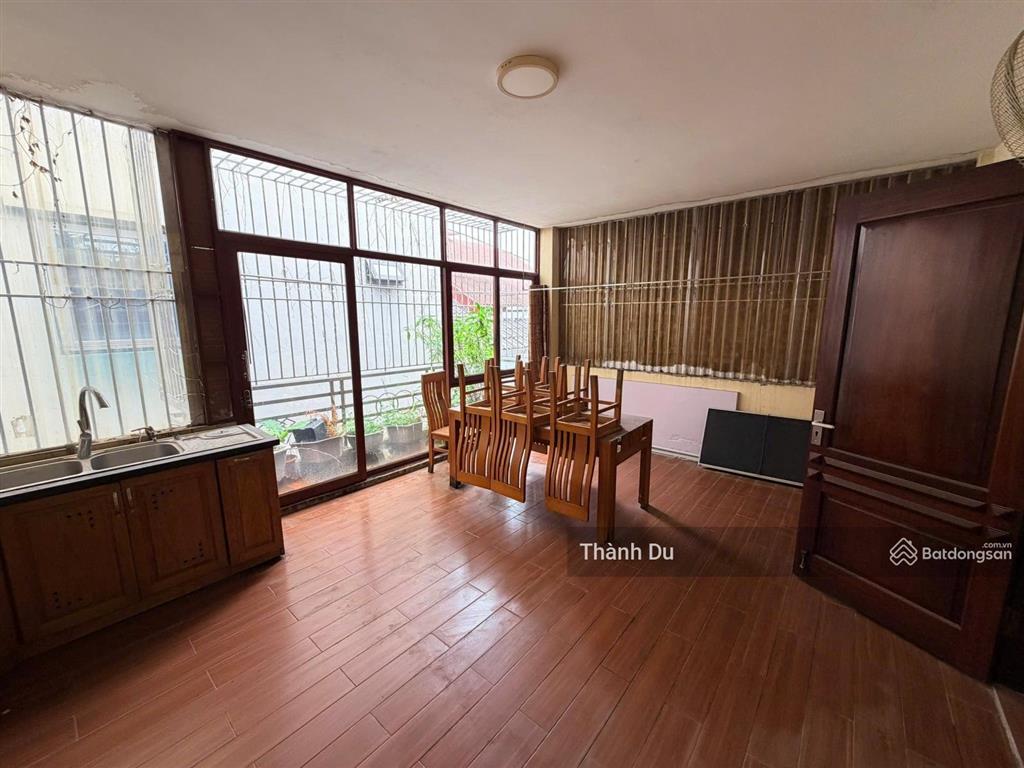Cho thuê nhà nguyên căn vũ đức thận  việt hưng gần big c 96m2 x5t ô tô tải đỗ cửa giá 22 tr