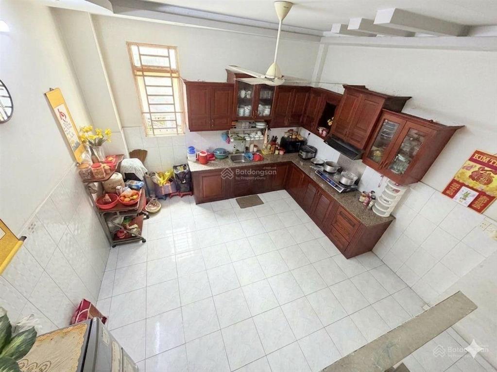 4,5m x 16m 5 tầng nở hậu ngay lý thường kiệt 2 mặt trướcsau kinh doanh nhỉnh 11t bán gấp tl mạnh