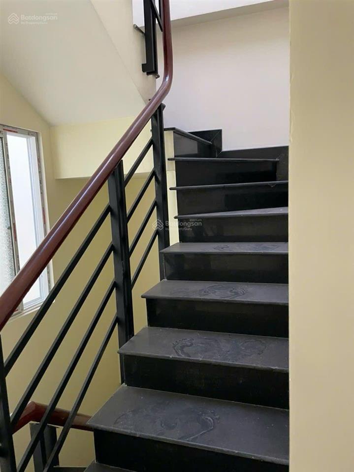 Hxt thành thái 4 tầng 4m x 11m 4pn master nhỉnh 10đ bán nhanh tl