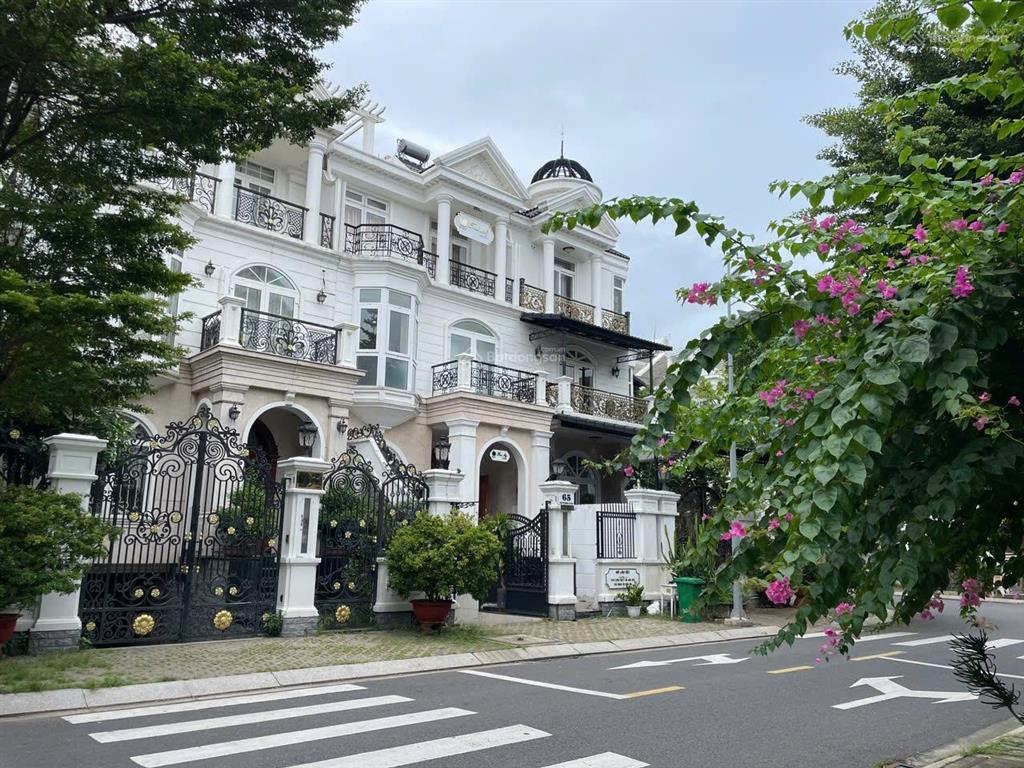 Cần bán căn nhà góc 2 mặt khu cityland garden emart, phường 5, gò vấp, dt 8 x 20m