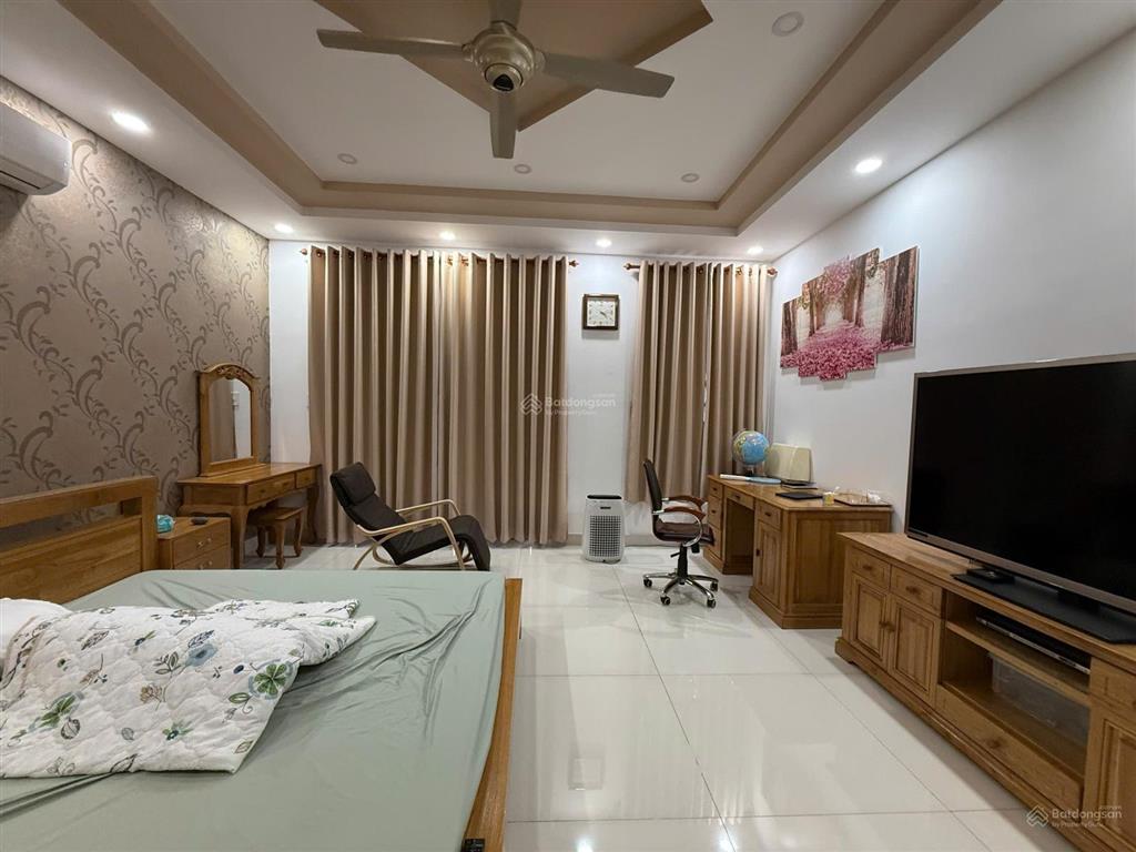 Chủ bán căn cityland center hills phường 7, gò vấp. nhà có thang máy