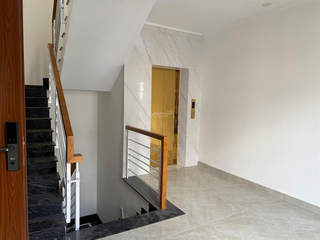 Bán căn góc 2 mặt tiền đường khu cityland park hills