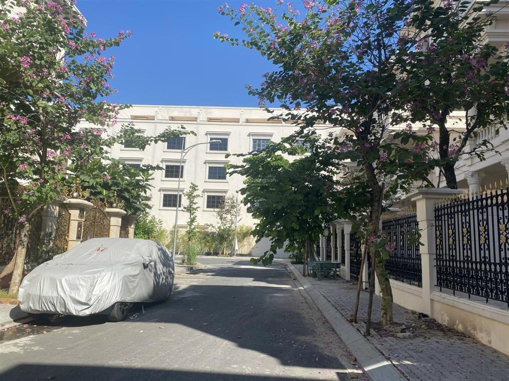 Bán căn biệt thư công viên khu cityland park hills. dt 11 x 20m