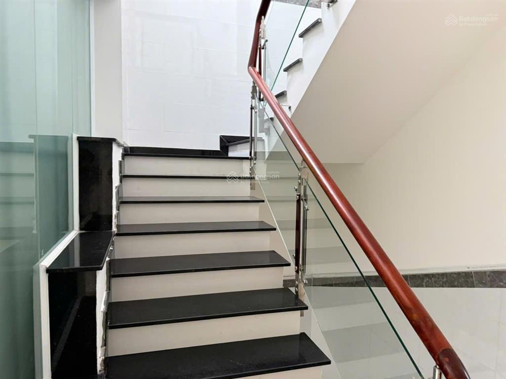 Cần bán căn đường số 12, khu cityland park hills, phường 10, nhà vị trí đẹp