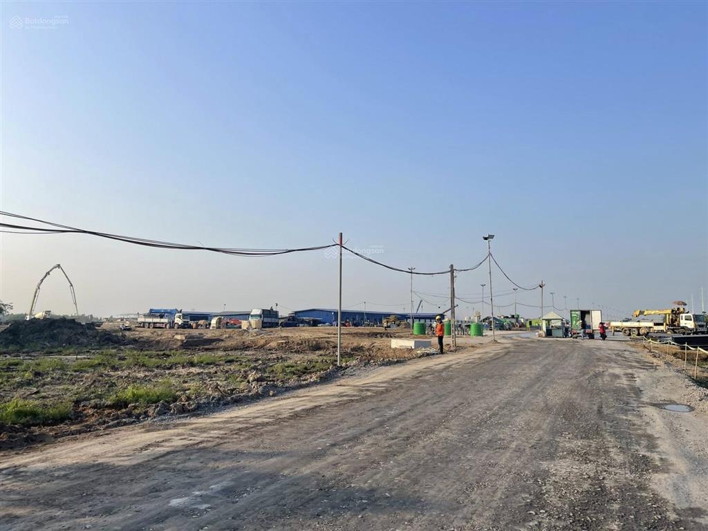 S0s! kẹt tiền bán nhanh lô đất xã tân an hội, 240m2, shr