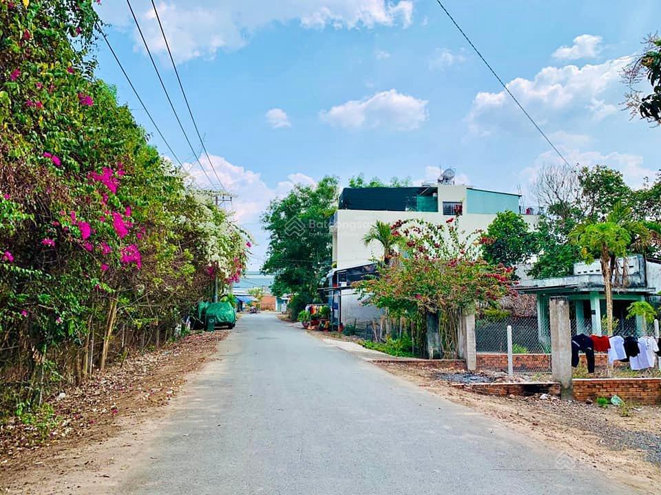 Kẹt tiền bán nhanh lô đất xã tân phú trung, 199m2, shr