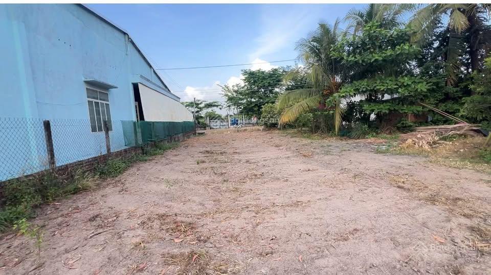 Chủ kẹt tiền bán nhanh lô đất xã tân an hội, 315m2 (cln), shr, 895tr