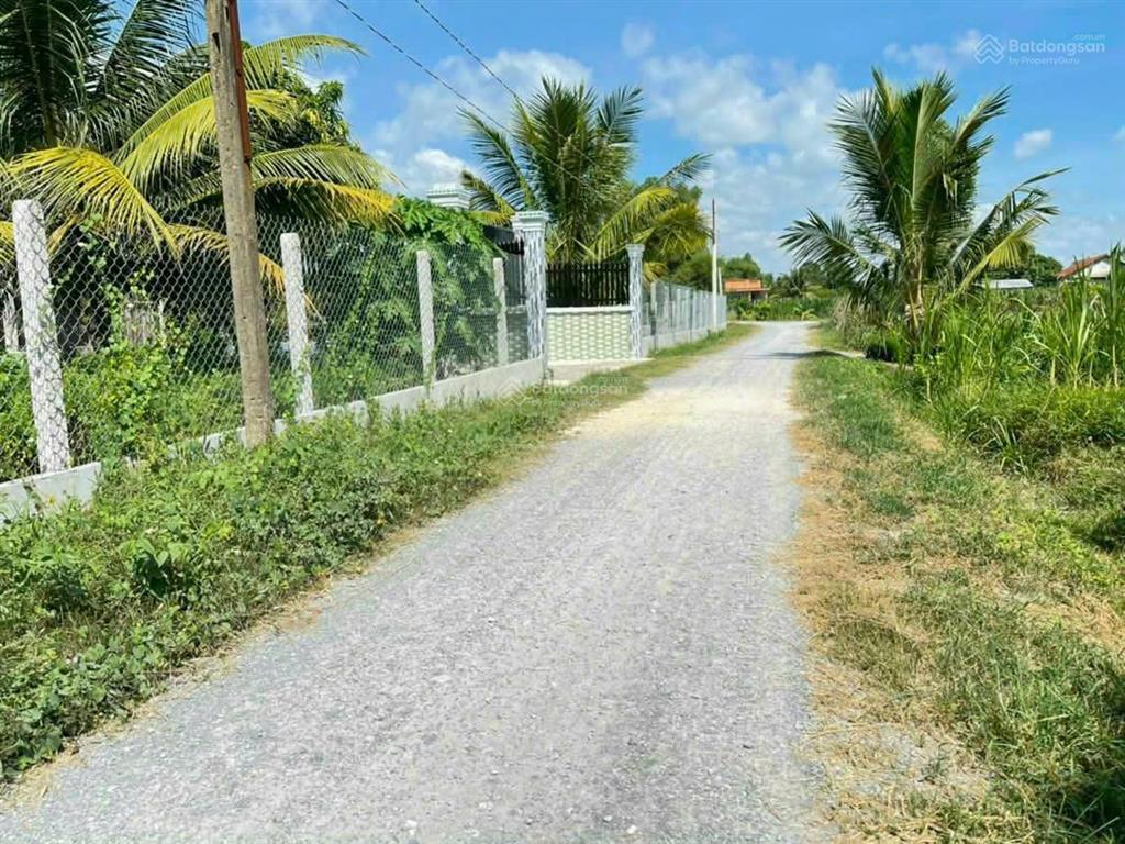 Bán đất tặng nhà vườn tại trảng bàng, ngay thị ủy, 300m², shr, 850tr