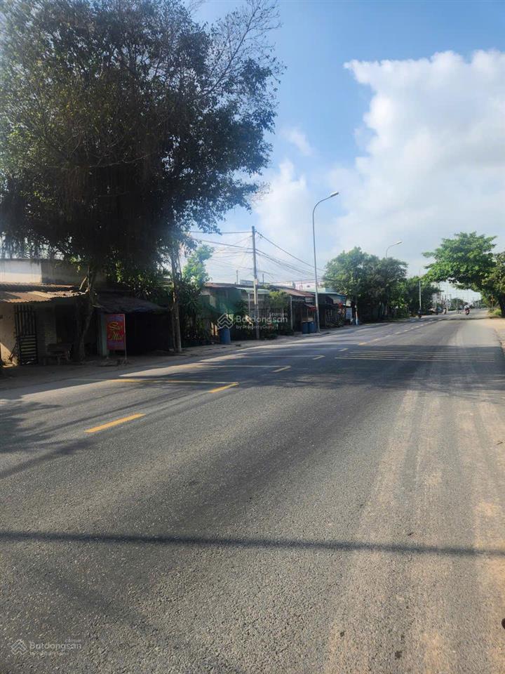 Đất đẹp, giá rẻ nằm tại trung tâm thị trấn củ chi, 105m2 full thổ cư, shr, 895tr