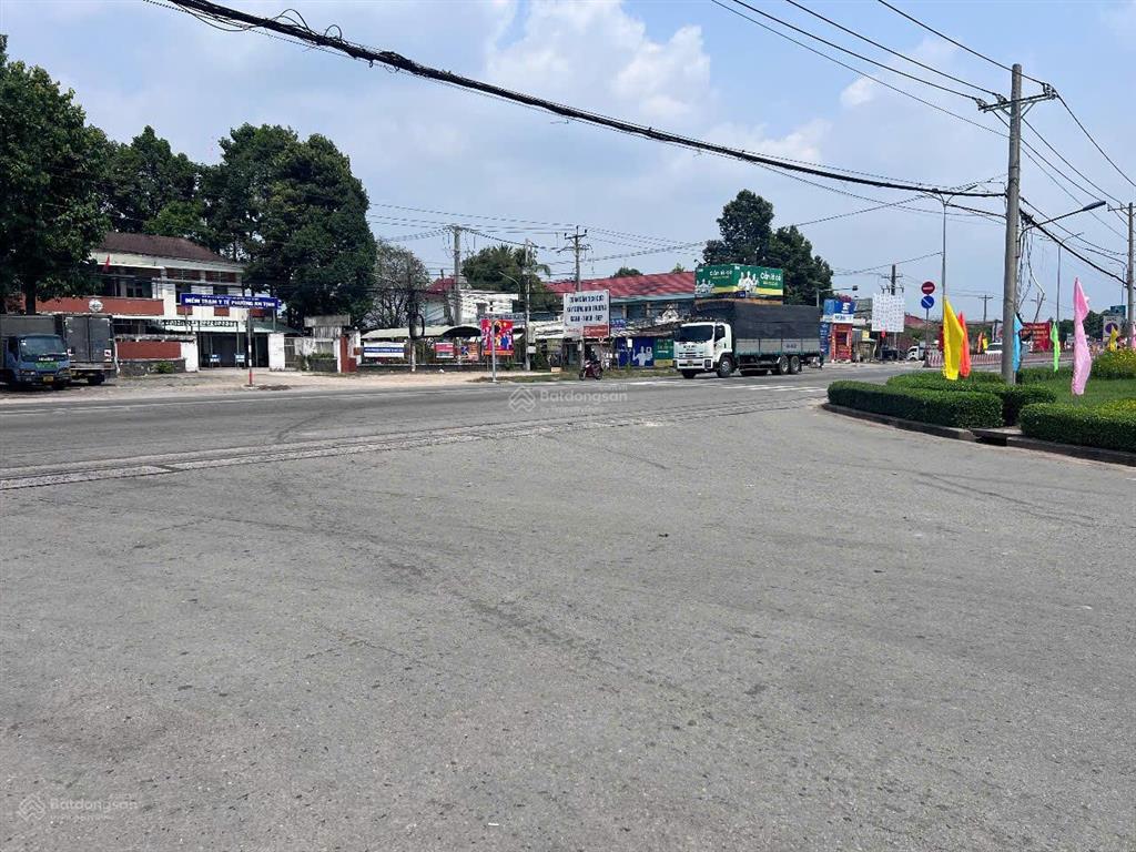 Ngộp, bán nhanh lô góc 259m2, ngang 10m trung tâm trảng bàng, 650tr
