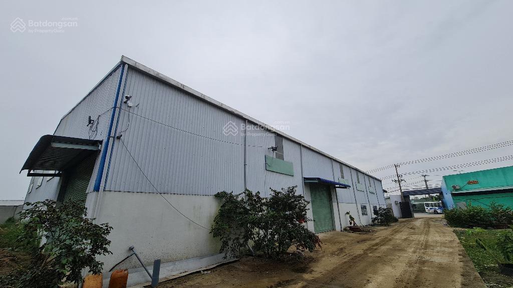 Nhà xưởng mặt tiền đường đt830, 7900 m2, 60 x 130 m (2500 thổ cư) xã lương hòa, bến lức, long an