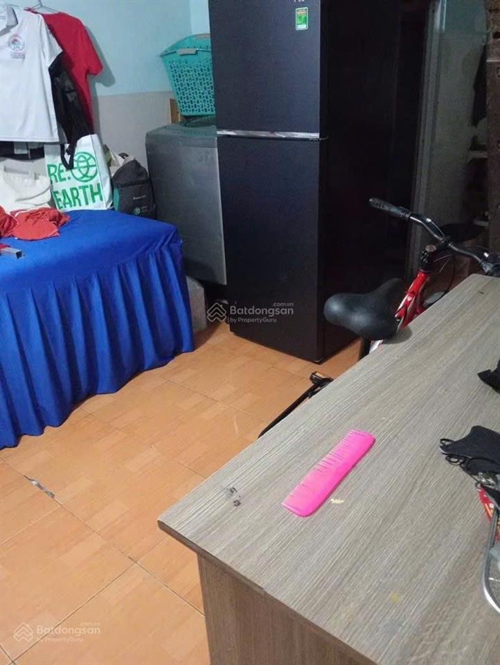 Bán gấp, nhà cũ tiện xây mới, 74m2, 1 trệt gác, 4 pn, 4wc, lâm văn bền, quận 7