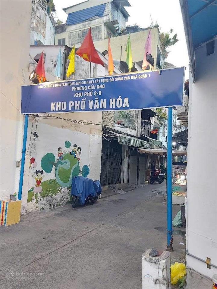 Bán đất tặng nhà 2 tầng ,kd được ,dt 55m2 ,trần hưng đạo ,cầu ông lãnh, quận 1
