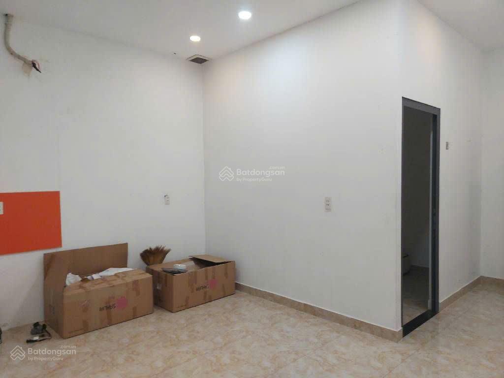 Bán đất tặng nhà 2 tầng ,kd được ,dt 55m2 ,trần hưng đạo ,cầu ông lãnh, quận 1