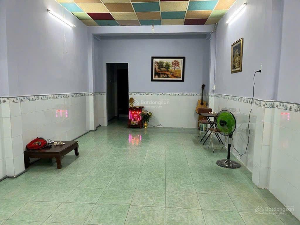 Giảm mạnh 2,2 tỷ  mua đất tặng nhà  mt tạ quang bửu  dt 64m2  khu vực kinh doanh sầm uất