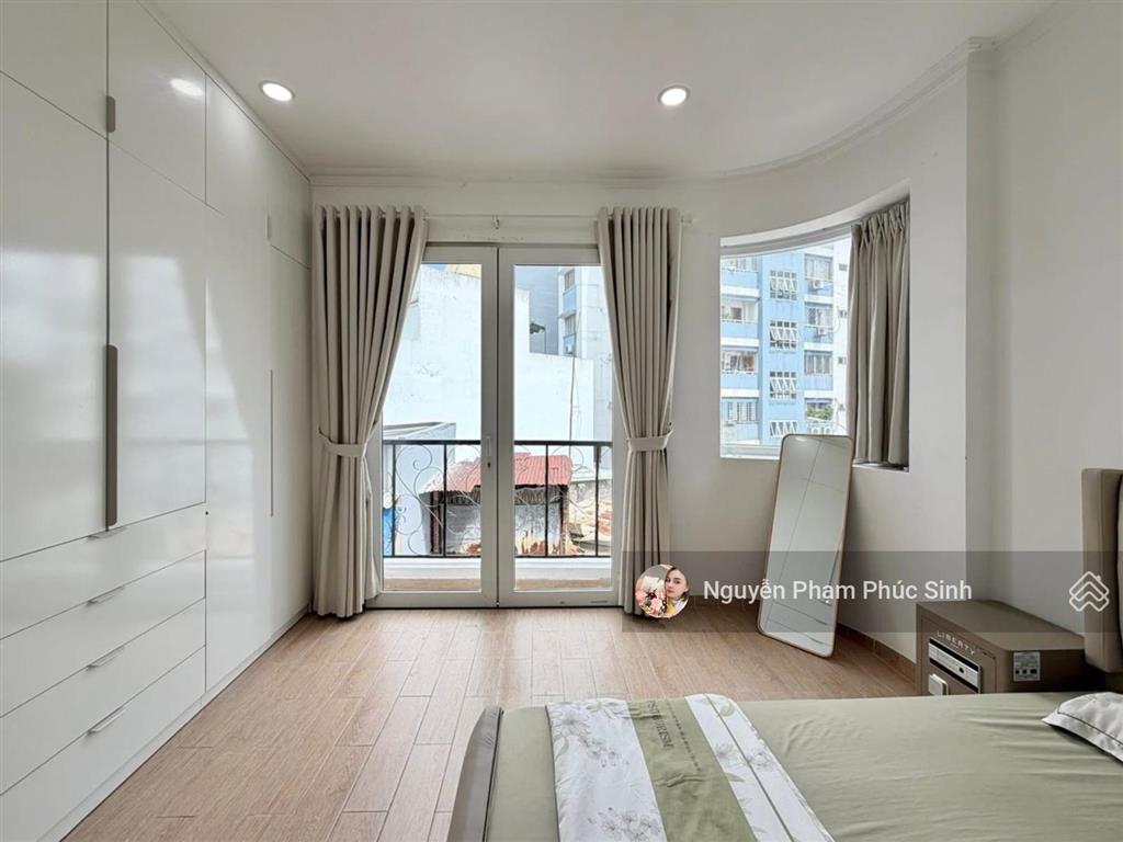 Bán gấp, nhà 4,2 x 9 m, 1 trệt 3 lầu, sân thượng, gồm 3 pn, nguyễn văn nguyễn, tân định, quận 1