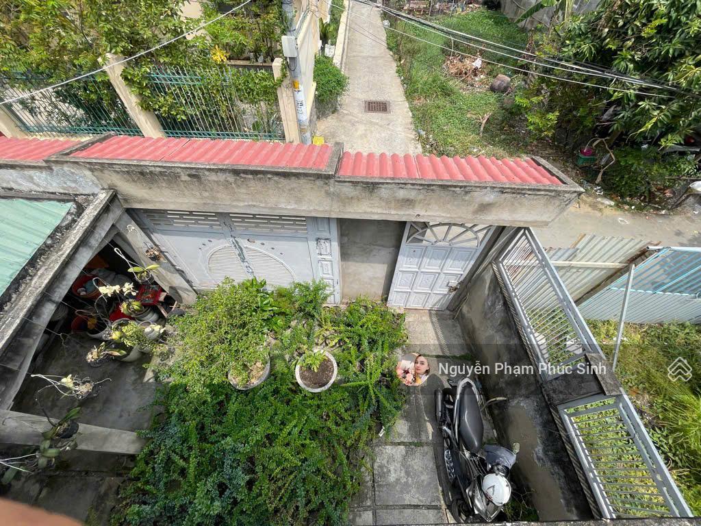 Biệt thự vườn, dt 200 m2, thổ cư, xe hơi tới nhà bình khánh, cần giờ
