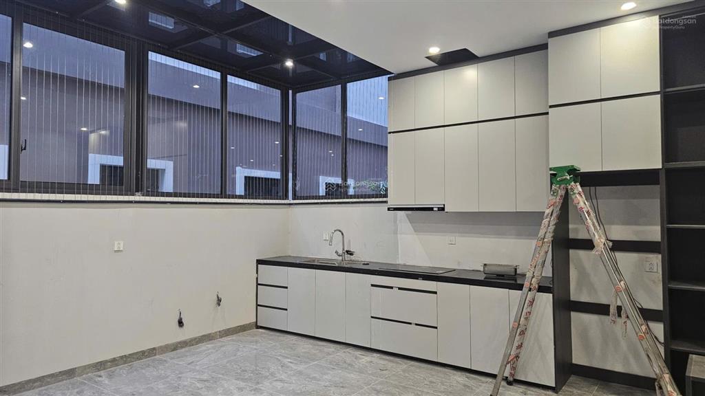 Lk xẻ khe đẹp ad 11, 98m², 5 tầng, đã hoàn thiện 3 tầng cực đẹp, về ở luôn giá yêu thương 14,5 tỷ