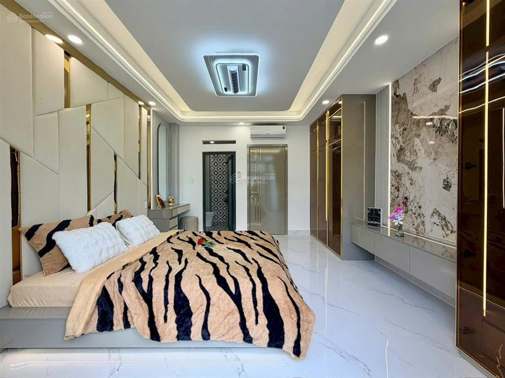 Chủ giảm mạnh 1 tỷ! bán gấp căn nhà đường phạm văn chiêu, quận gò vấp. ngay chợ thạch đà. 12,68 tỷ