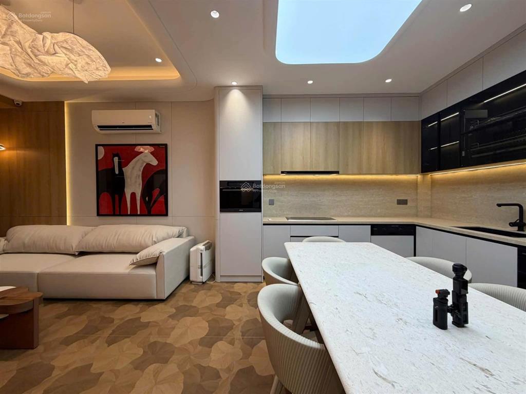 Bán nhà phố đường lý phục man, phường tân thuận, tp. hcm. nhà mới 4 tầng (7m x 8m), full nội thất