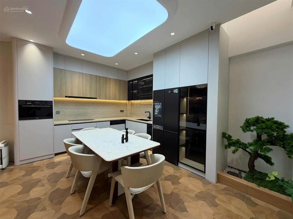 Bán nhà phố đường lý phục man, phường tân thuận, tp. hcm. nhà mới 4 tầng (7m x 8m), full nội thất