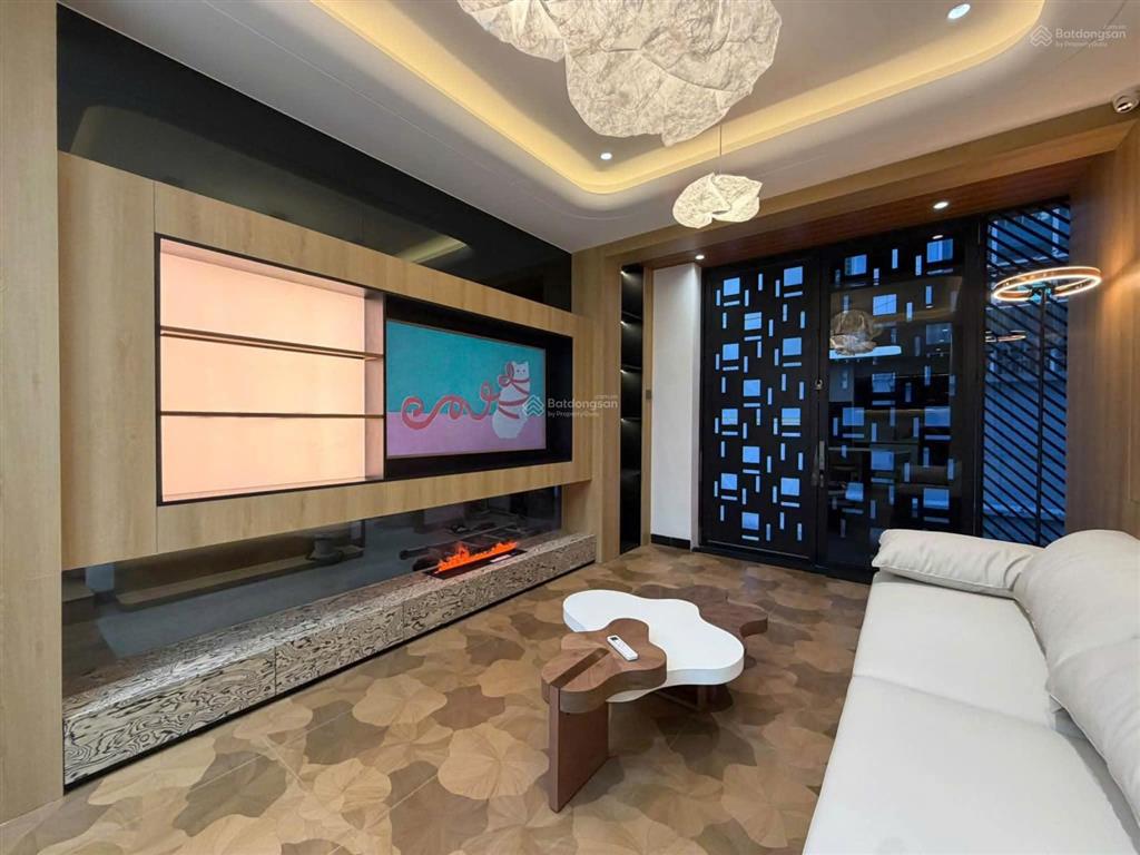 Bán nhà phố đường lý phục man, phường tân thuận, tp. hcm. nhà mới 4 tầng (7m x 8m), full nội thất