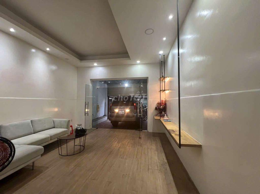 mặt tiền Nguyễn Đình Chính cần bán