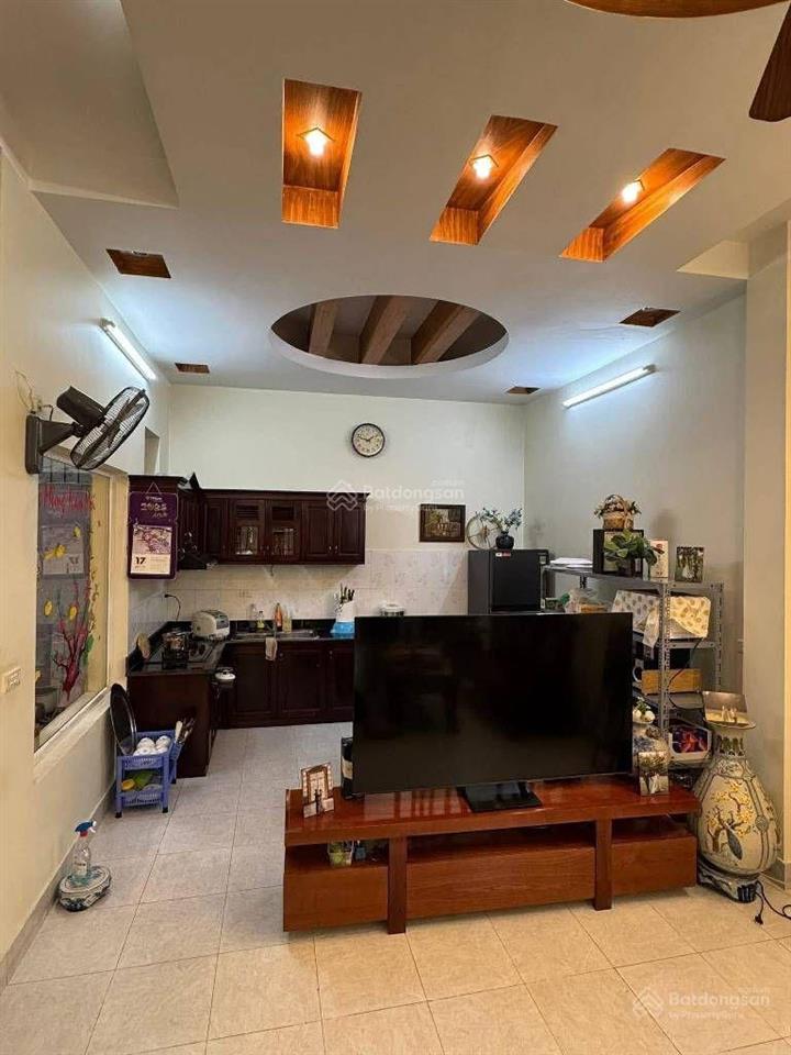 Bán nhà phân lô lê trọng tấn 70m2 ô tô cách 10m 14.8 tỷ