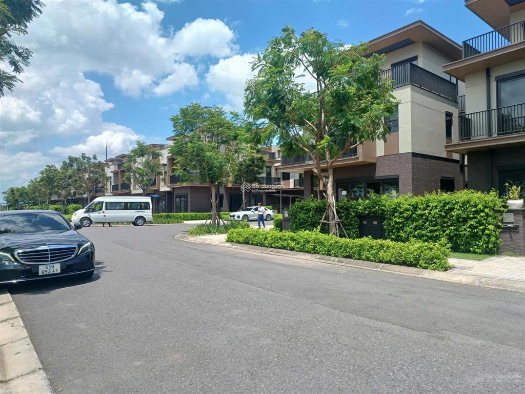 Nhà phố izumi gd1, diện tích 143,5m2(7x20,5), sổ hồng sẵn sang tên,  0928 875 ***